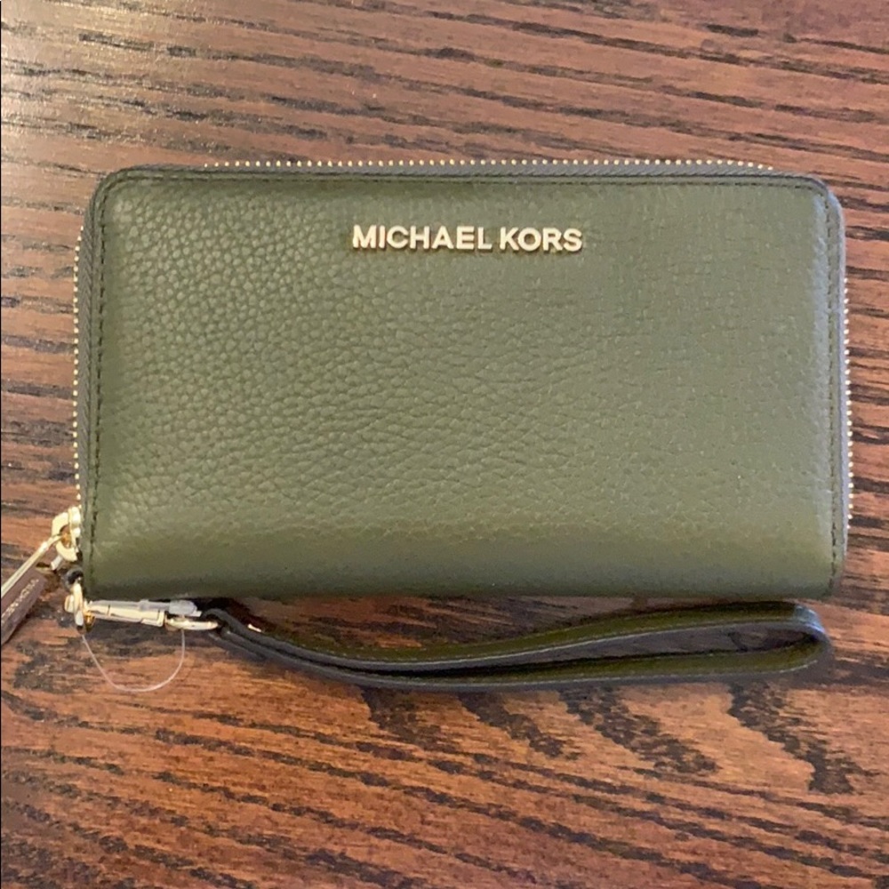 Michael Kors Olive Wristlet Wallet